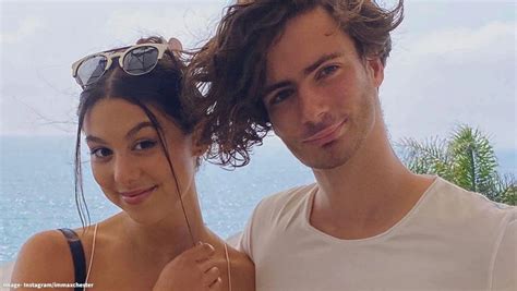 kira kosarin and husband